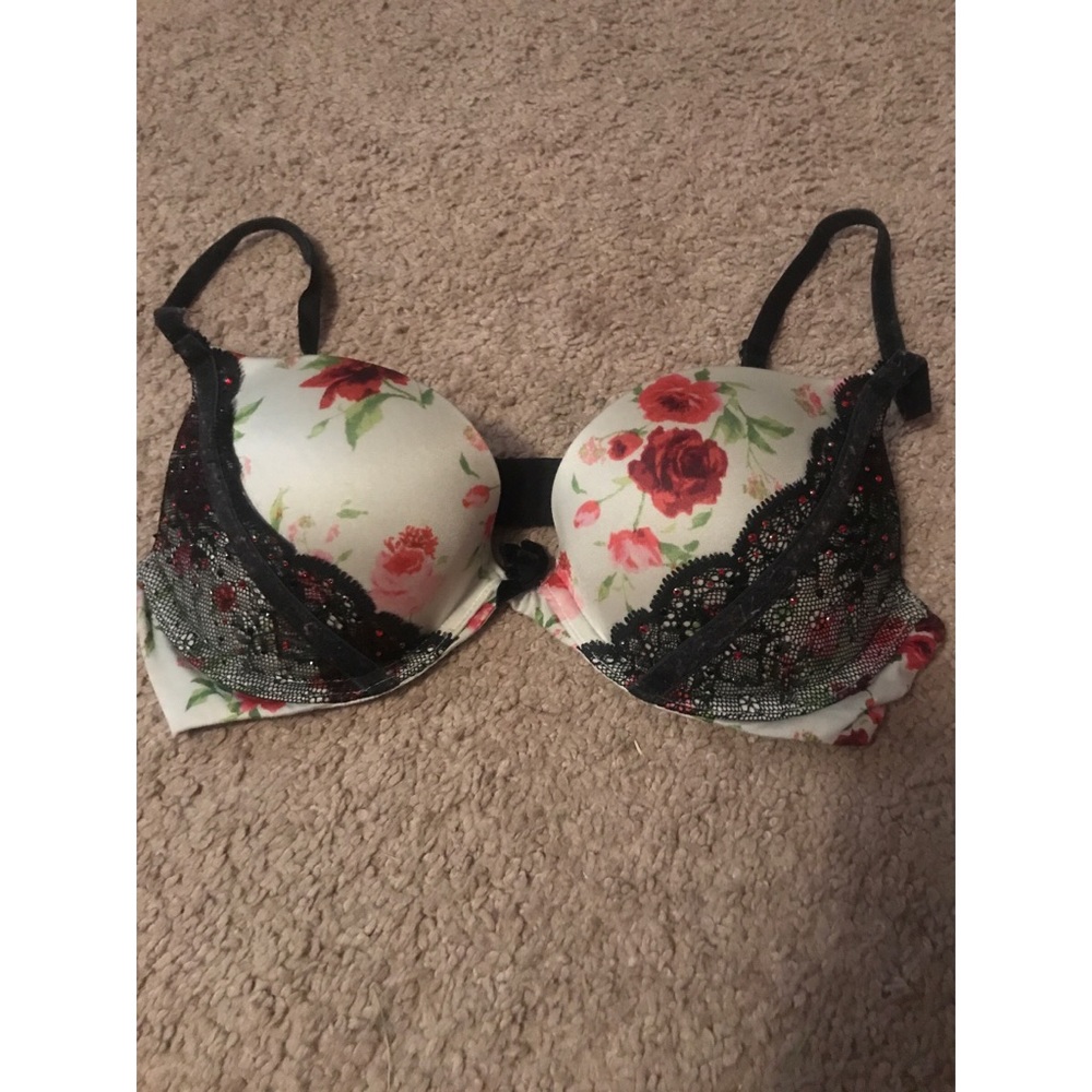 Victoria Secret very sexy bra